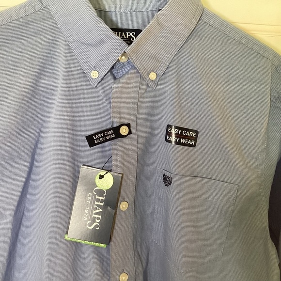Chaps NWT Easy Care Easy Wear Men’s Blue Long Sleeve Button Down Shirt.  Size M - Picture 3 of 8